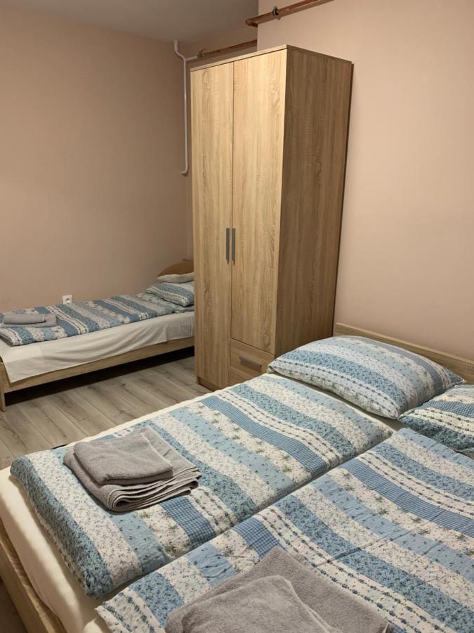 Apartmanovy Dom Magda Vrbov Exterior photo