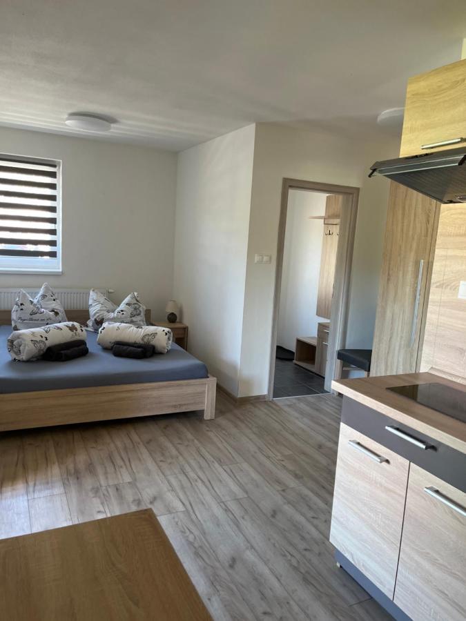 Apartmanovy Dom Magda Vrbov Exterior photo